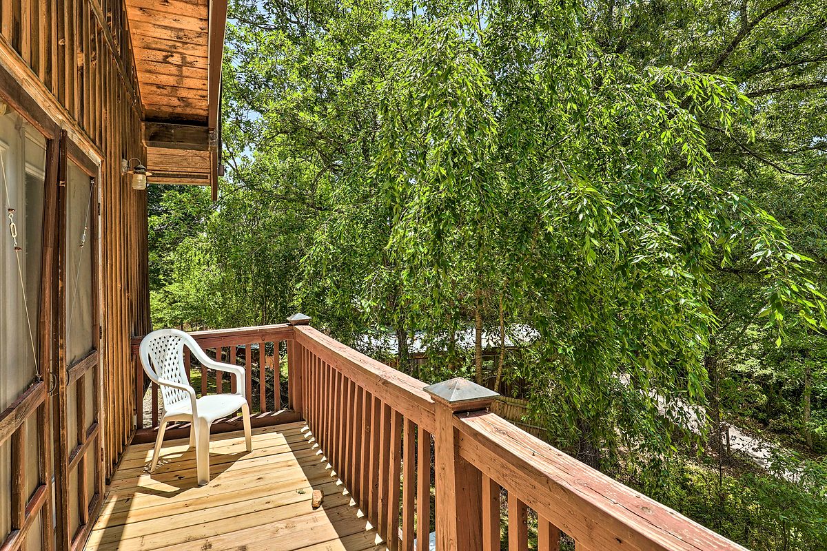Hypnowisdom retreat - cabin and grounds overview