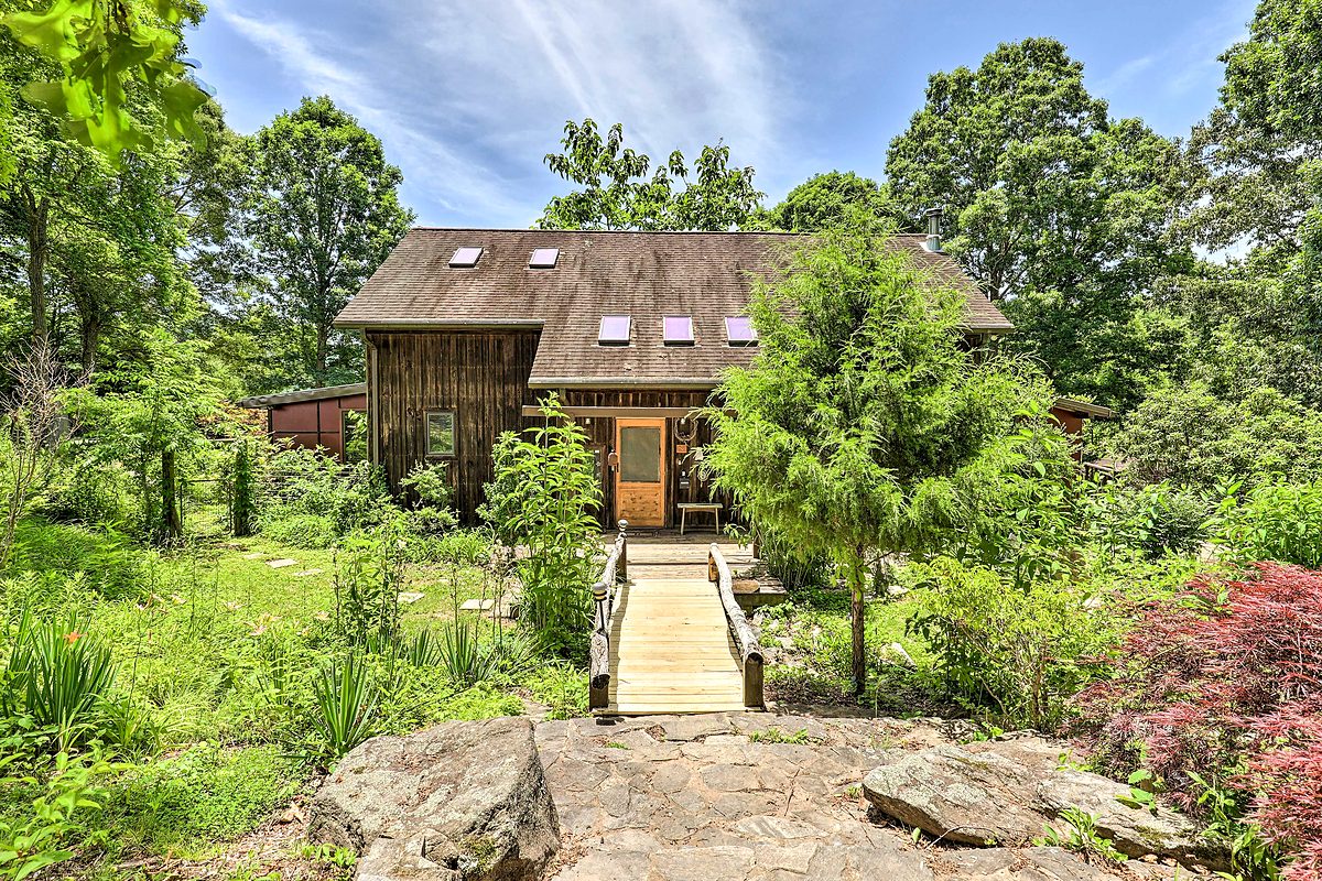Hypnowisdom mountain retreat - panoramic views