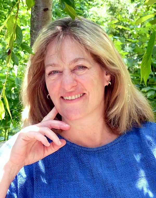 Sarah Gewanter professional headshot - Hypnowisdom NC